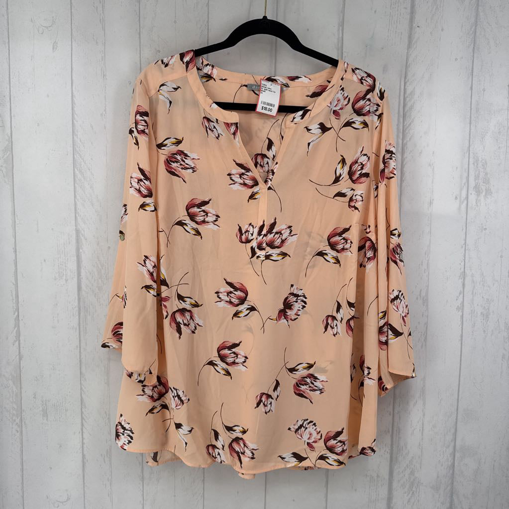 2x split neck l/s floral top