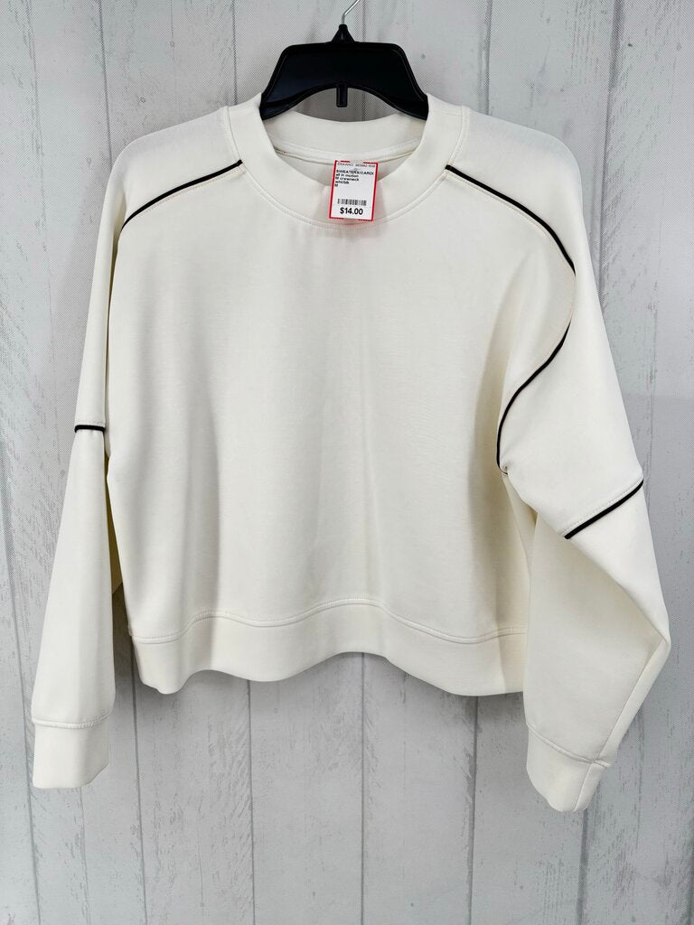 M crewneck sweatshirt