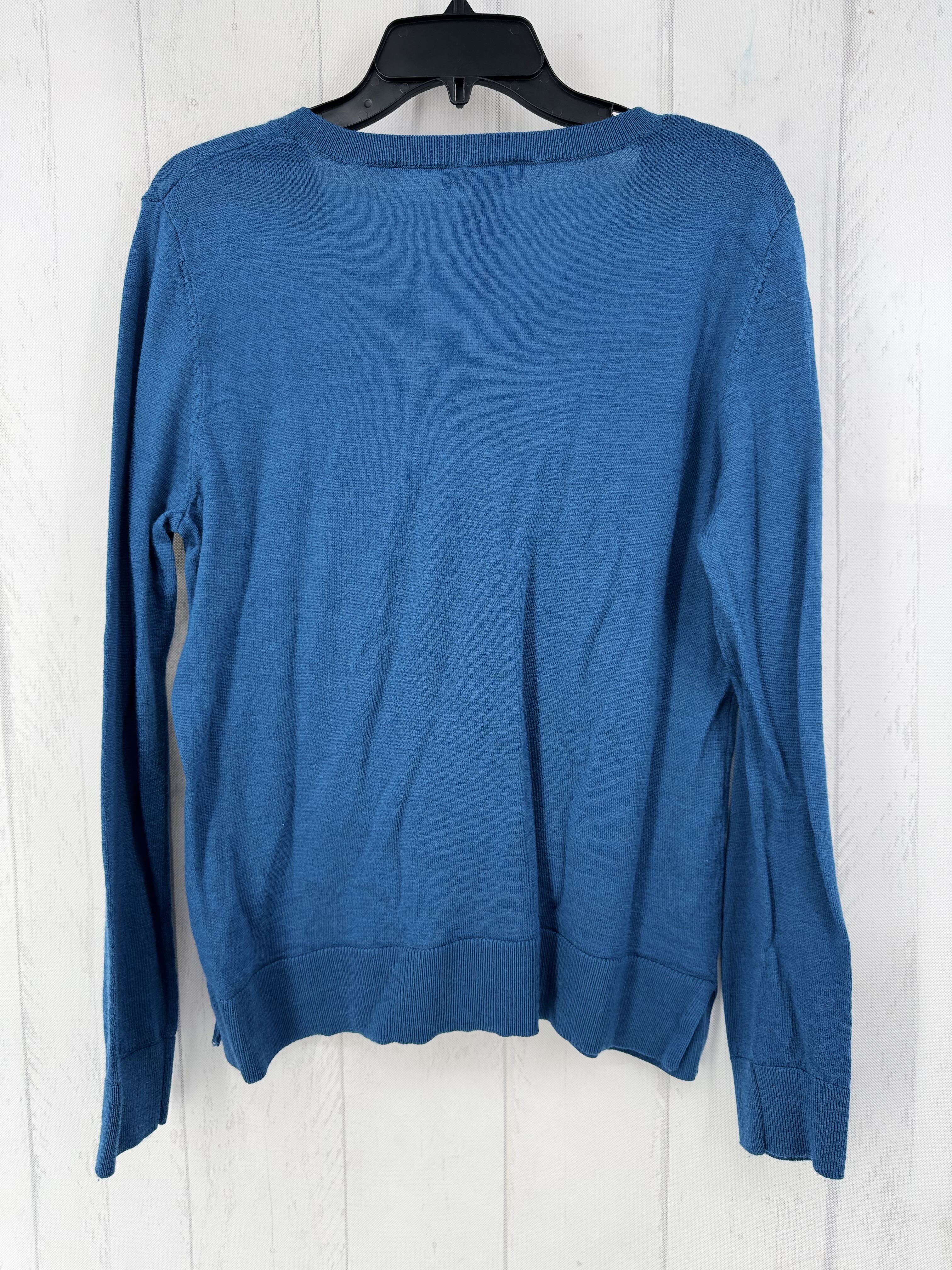 L v-neck sweater