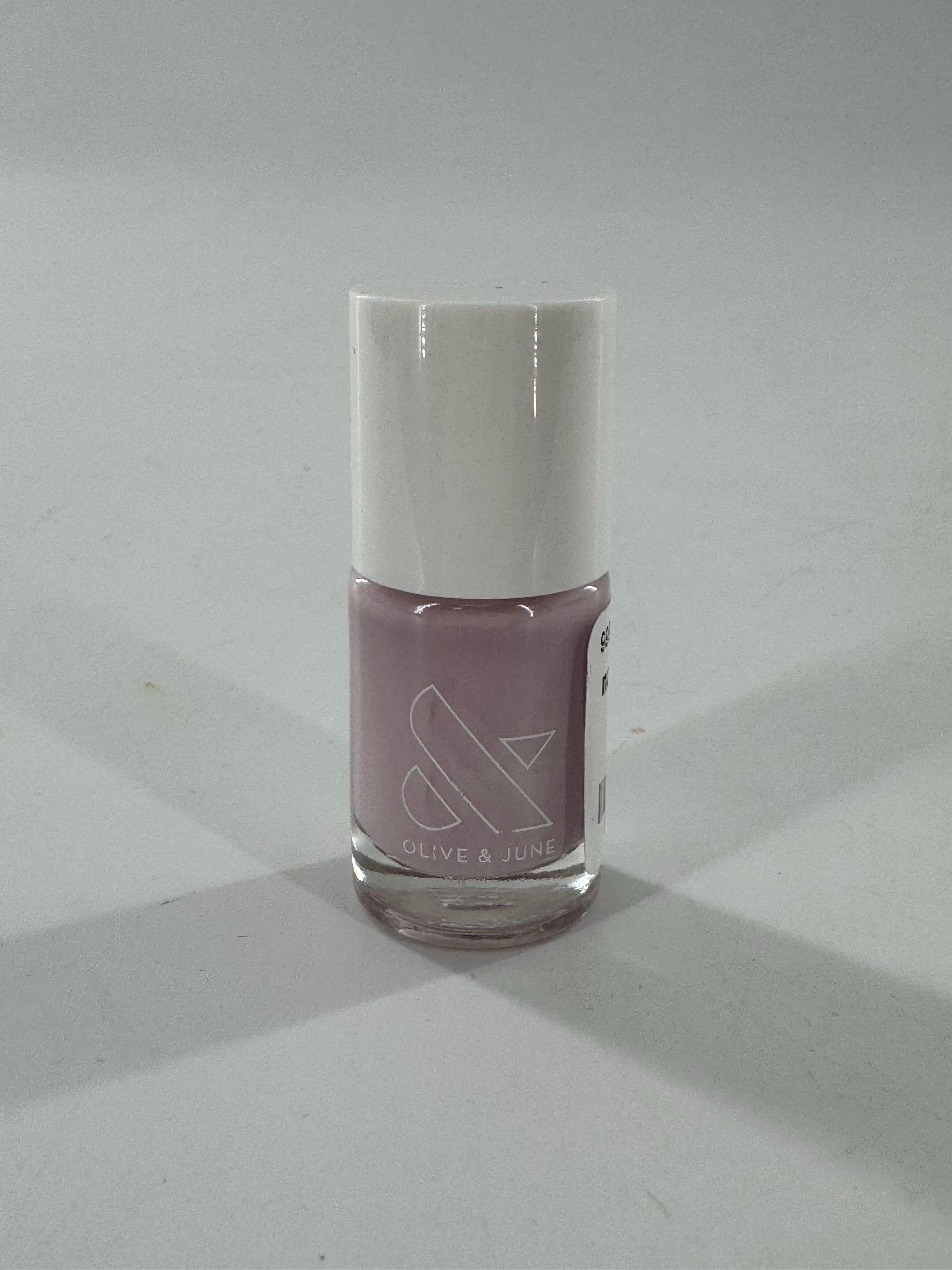 nail polish-cockatoo