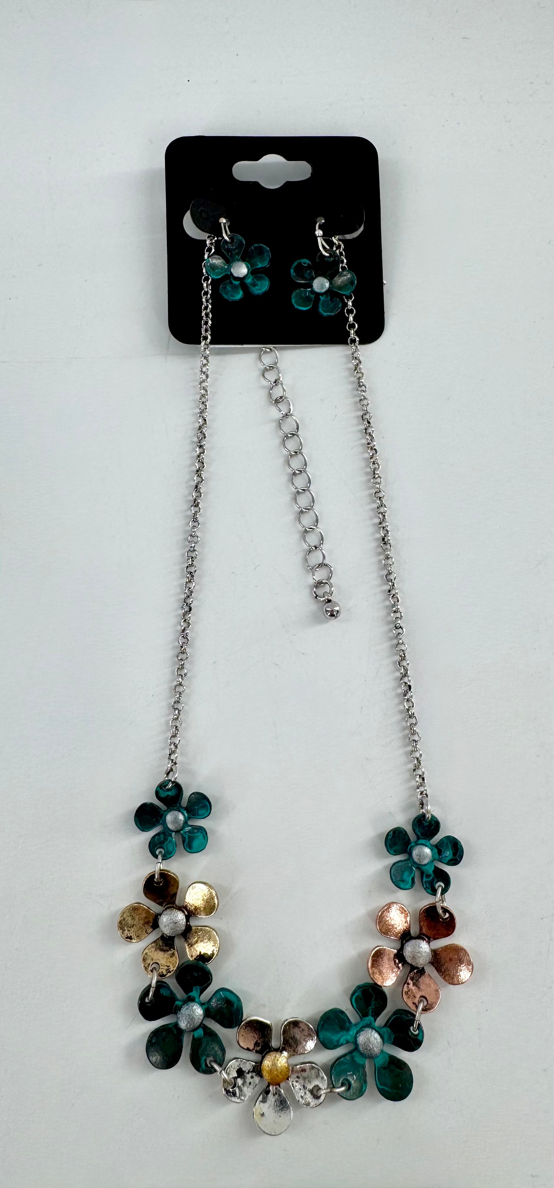 9" metal flower necklace & earring set