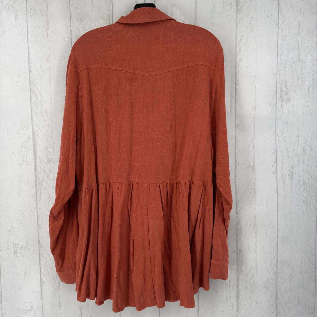 XL l/s button peplum shirt