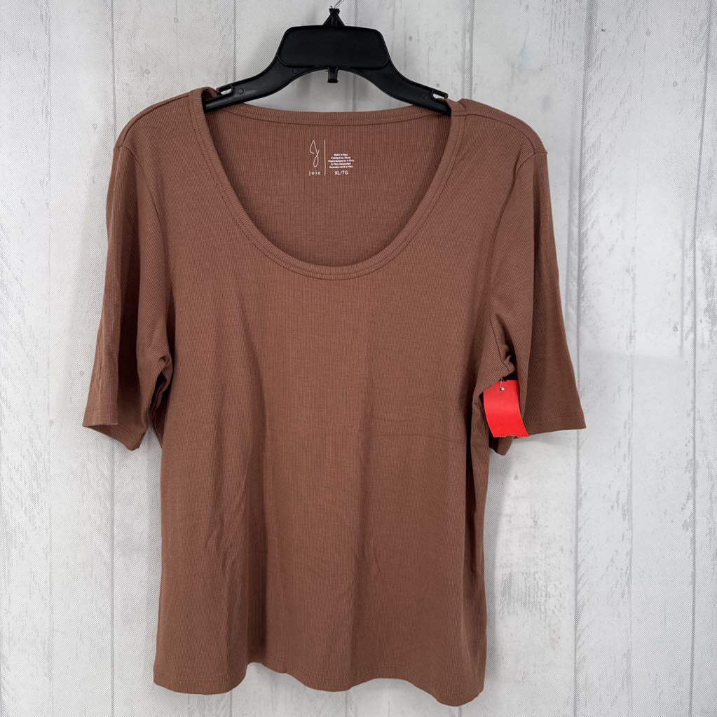 XL ribbed scoop neck s/s top