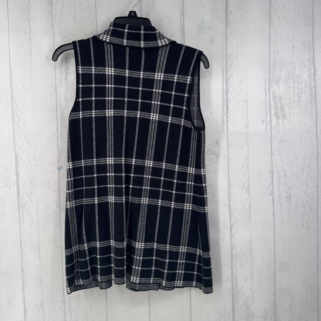 M plaid sweater vest