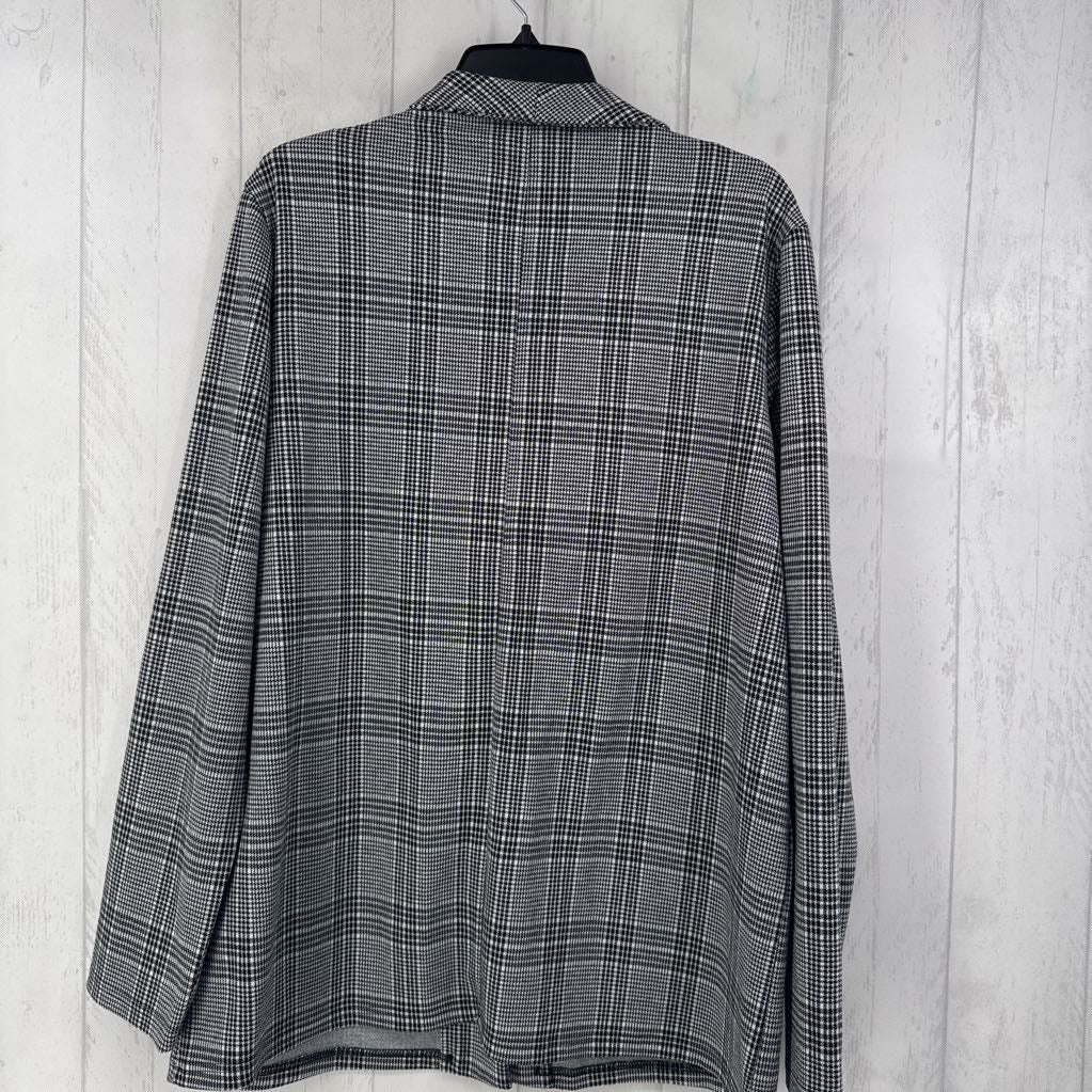 XL checkered blazer