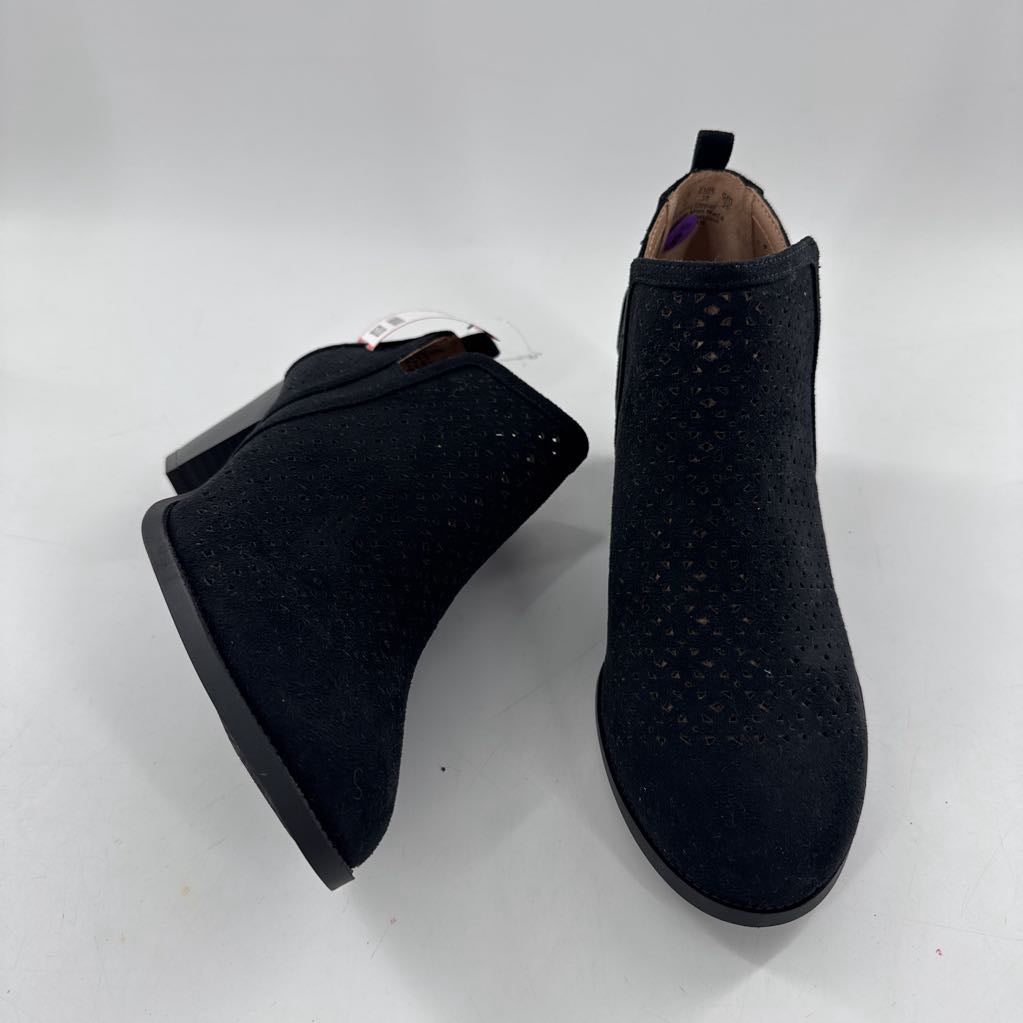 8 perforated ankle bootie