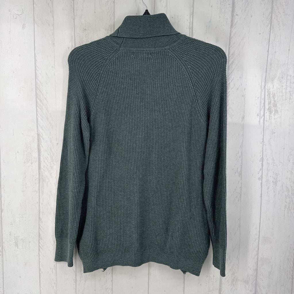 L waffle knit sweater