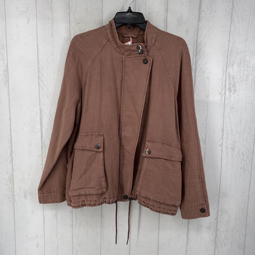 L zip-up jacket