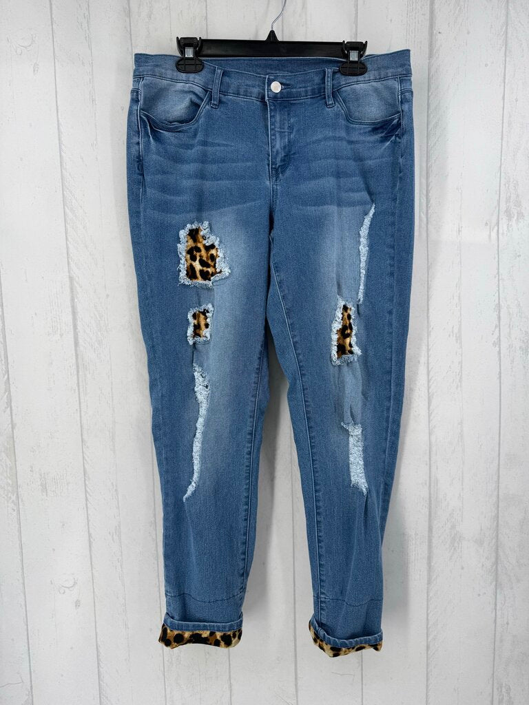 12 animal print patch jeans