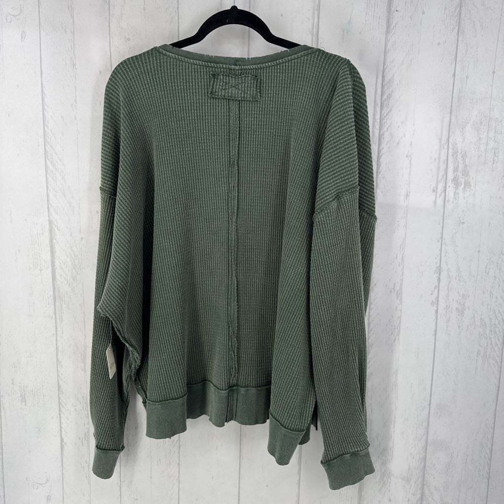 R68 XL l/s waffle v-neck top