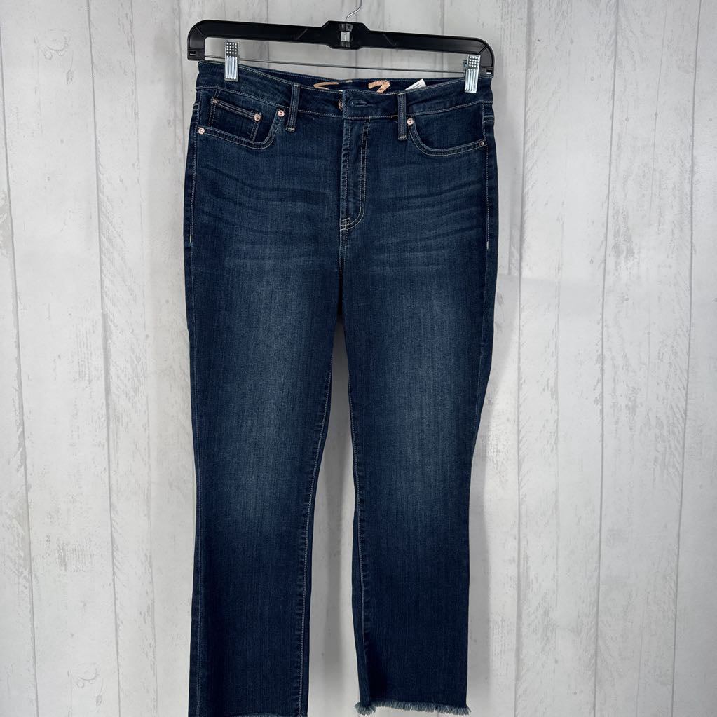 8 frayed jeans