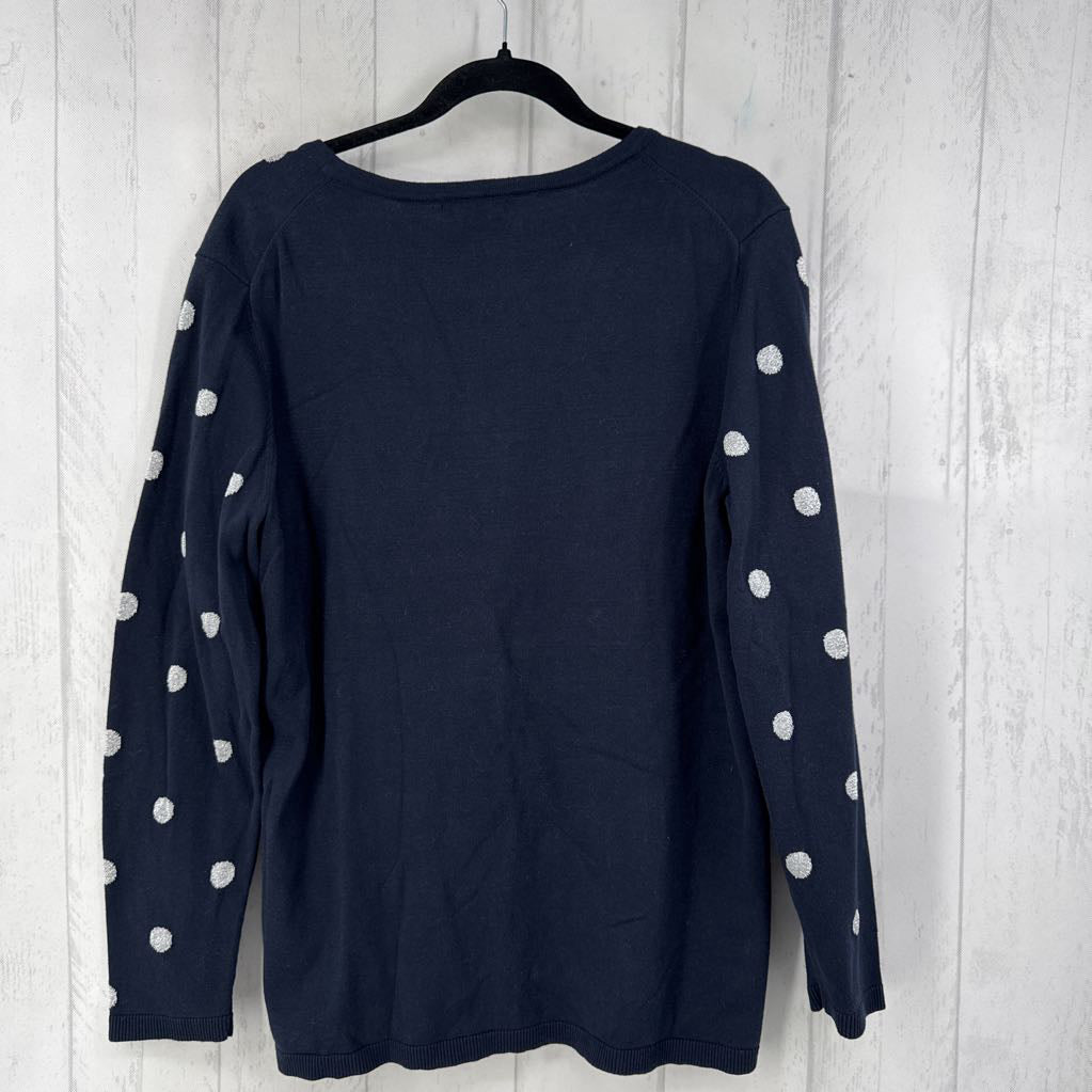 XXL polka dot v-neck sweater