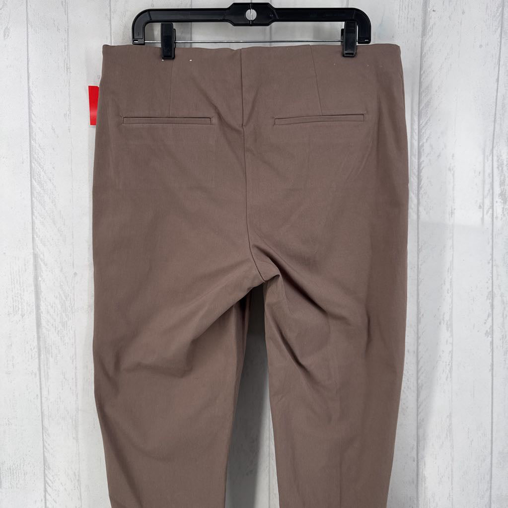 14 pull-on stretch pants