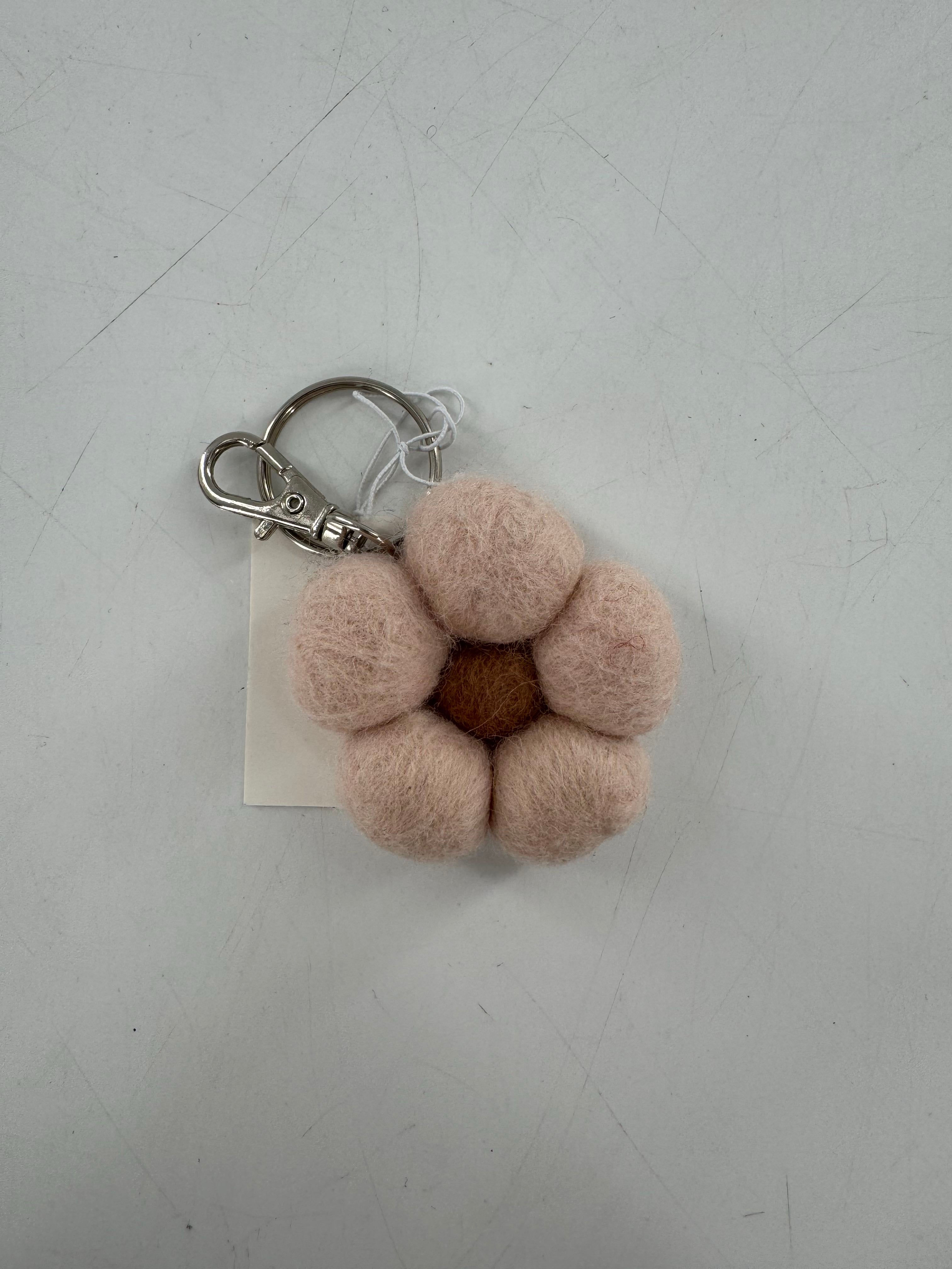 felt flower keychain