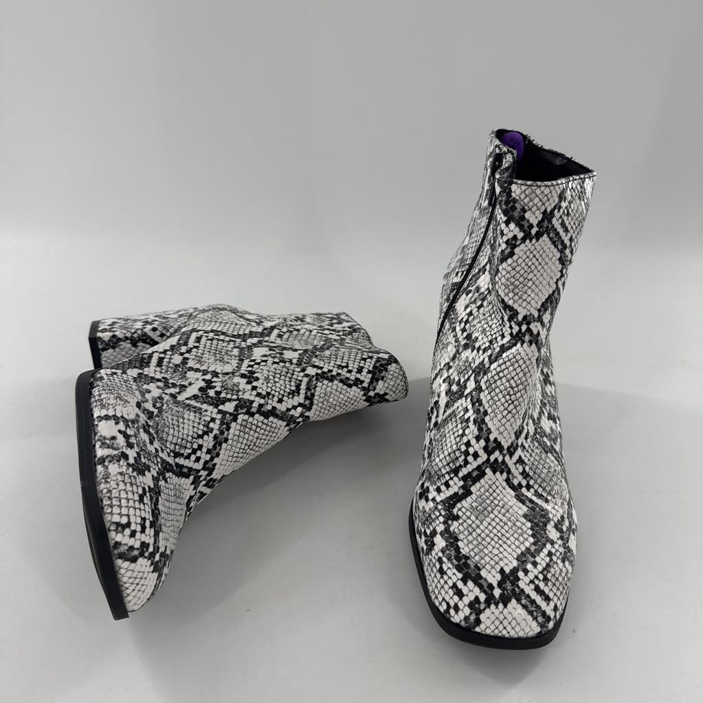 8 snakeskin print bootie