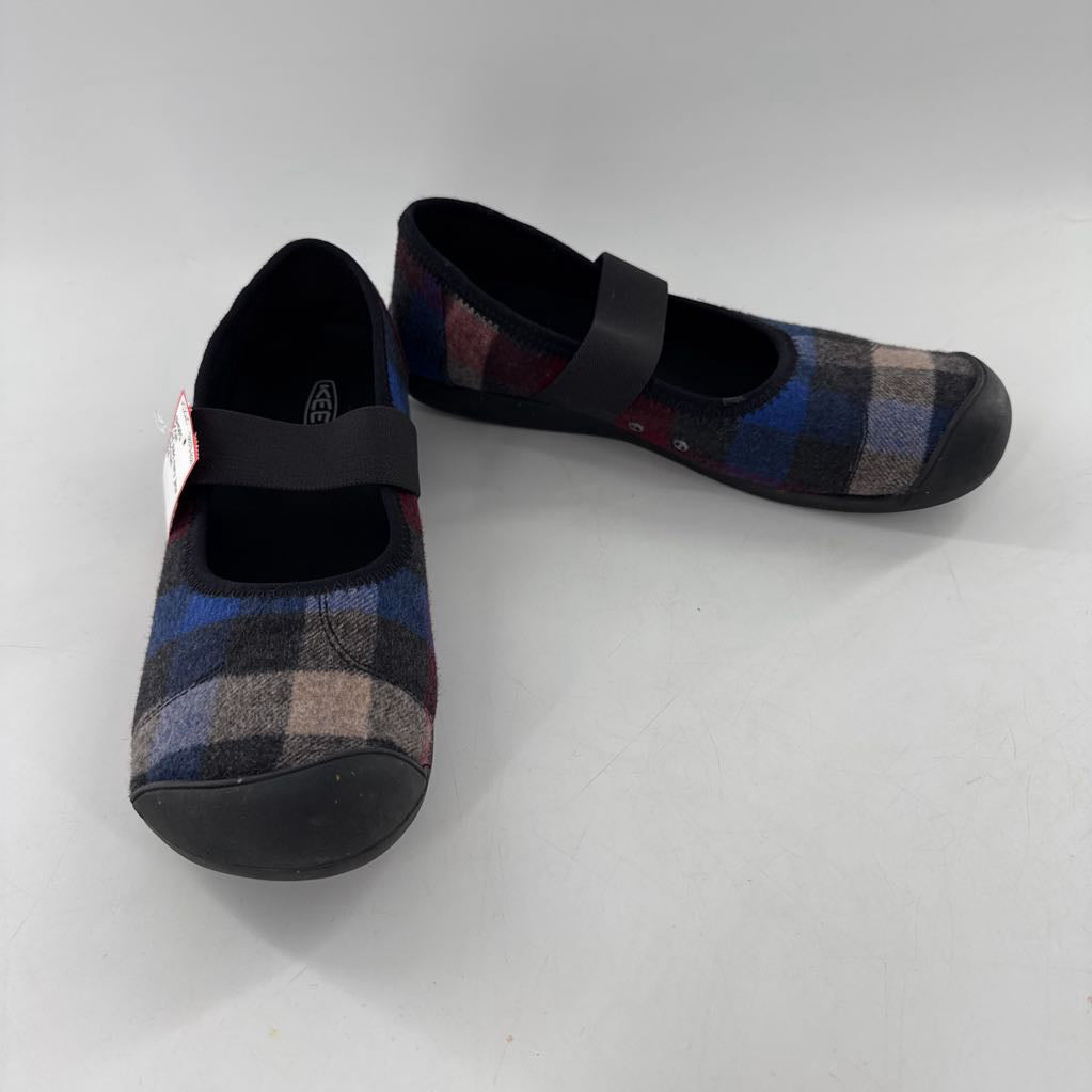 9.5 plaid mary jane slip-ons