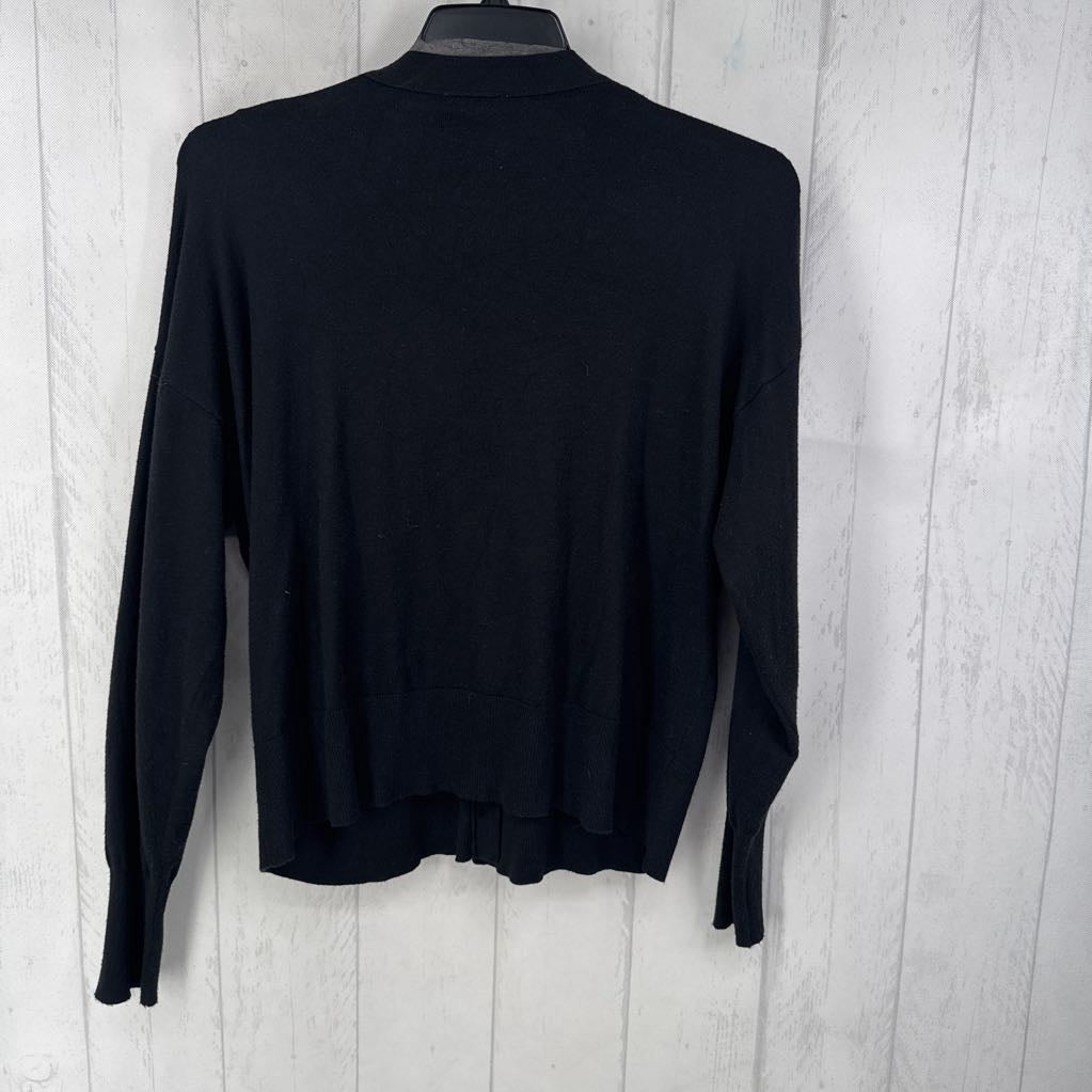 L button front cardi