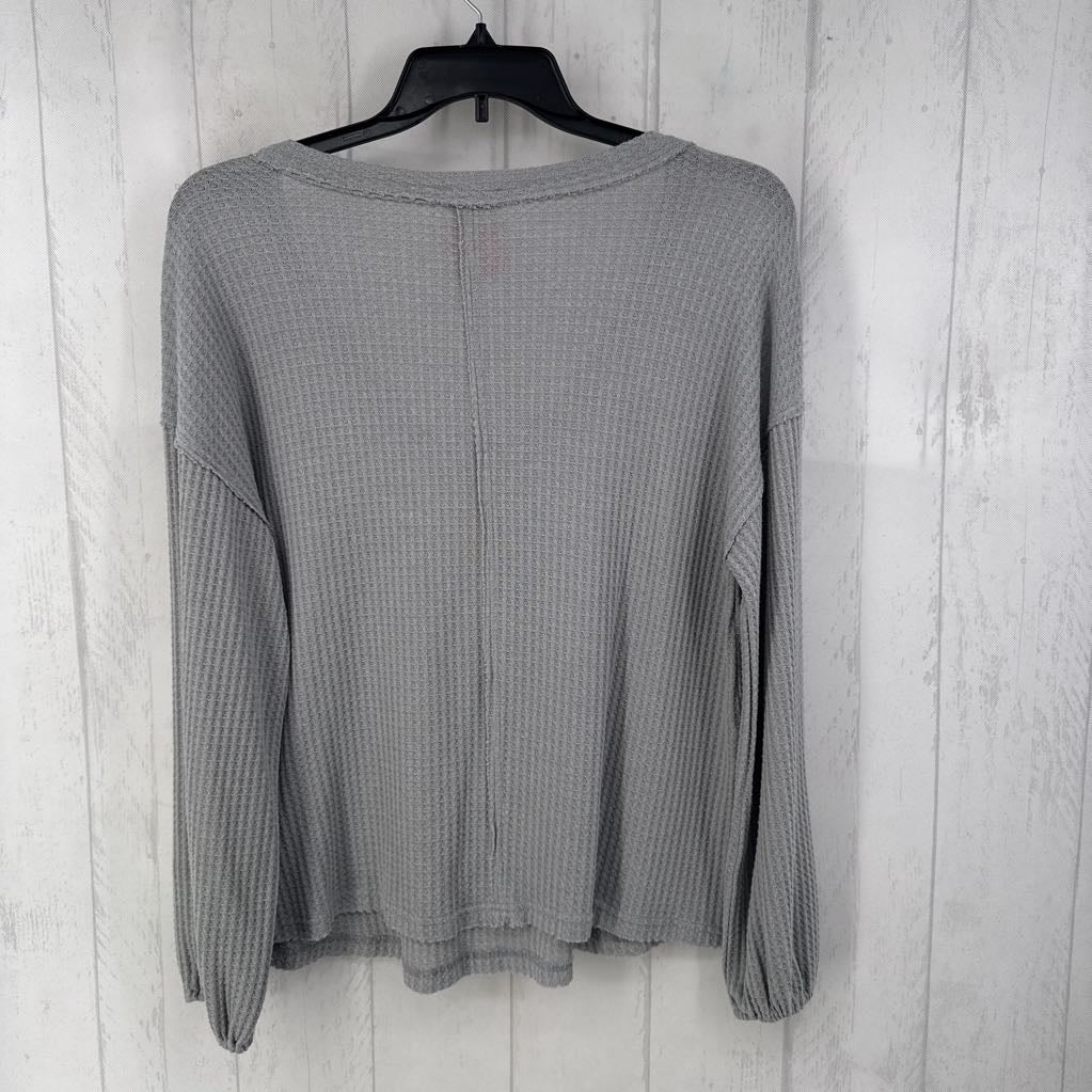 L waffle knit v-neck l/s top
