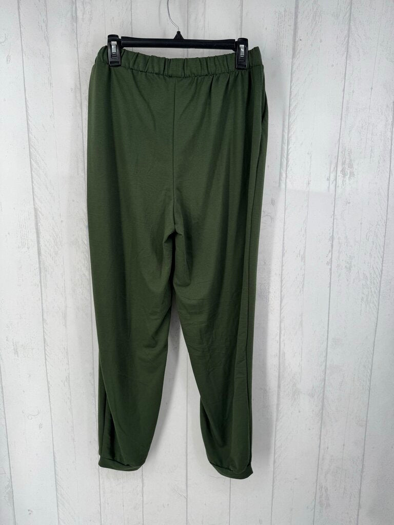 L pull-on joggers