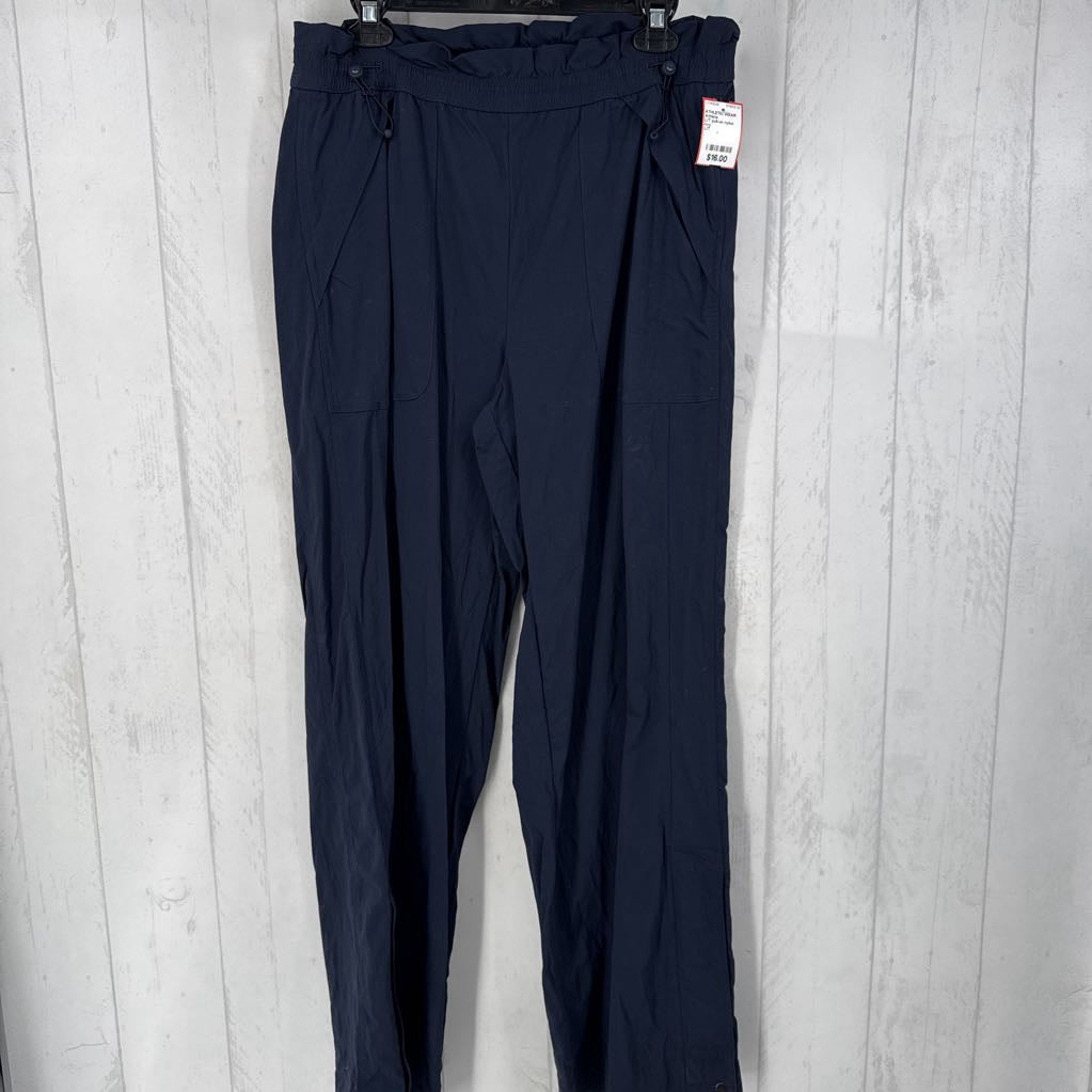 L/T pull-on nylon pants