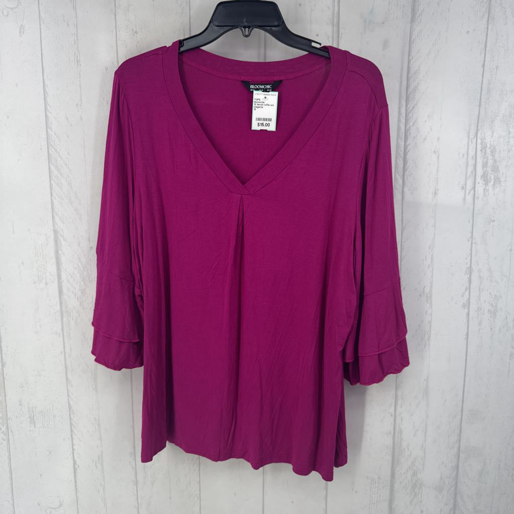 12 tiered ruffle s/s v-neck top