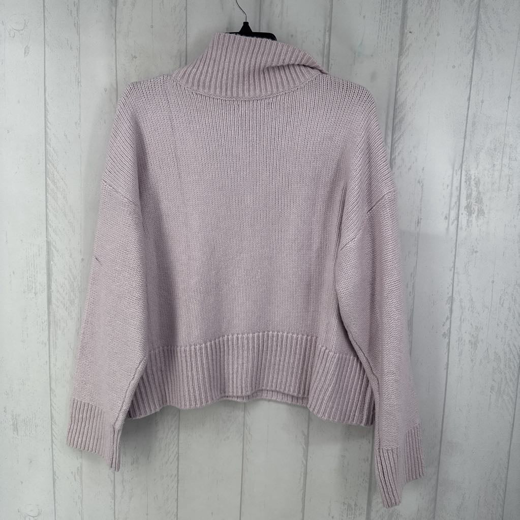 R35 XL quarter button down sweater