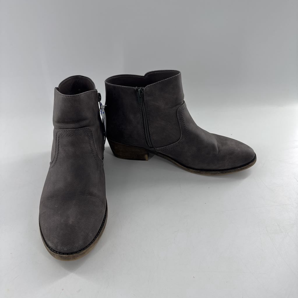 11 ankle boot