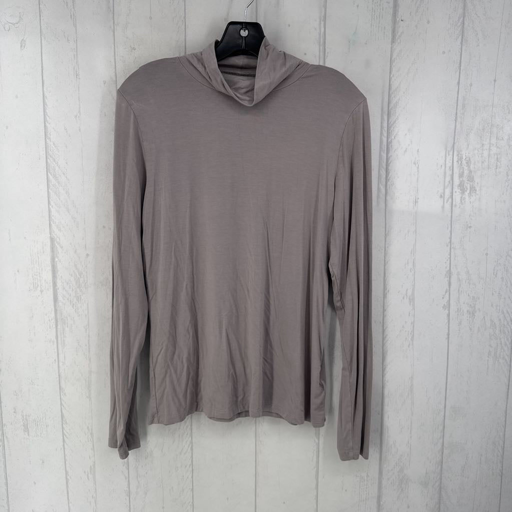L l/s turtleneck