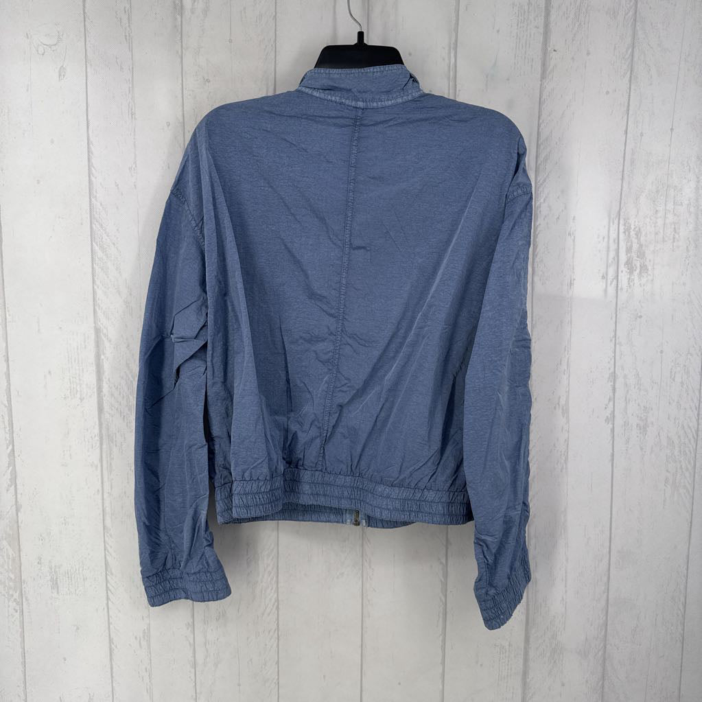 L nylon zip-up jacket
