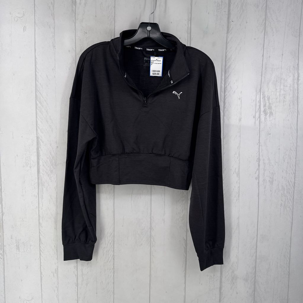 R60 L crop quarter zip pullover
