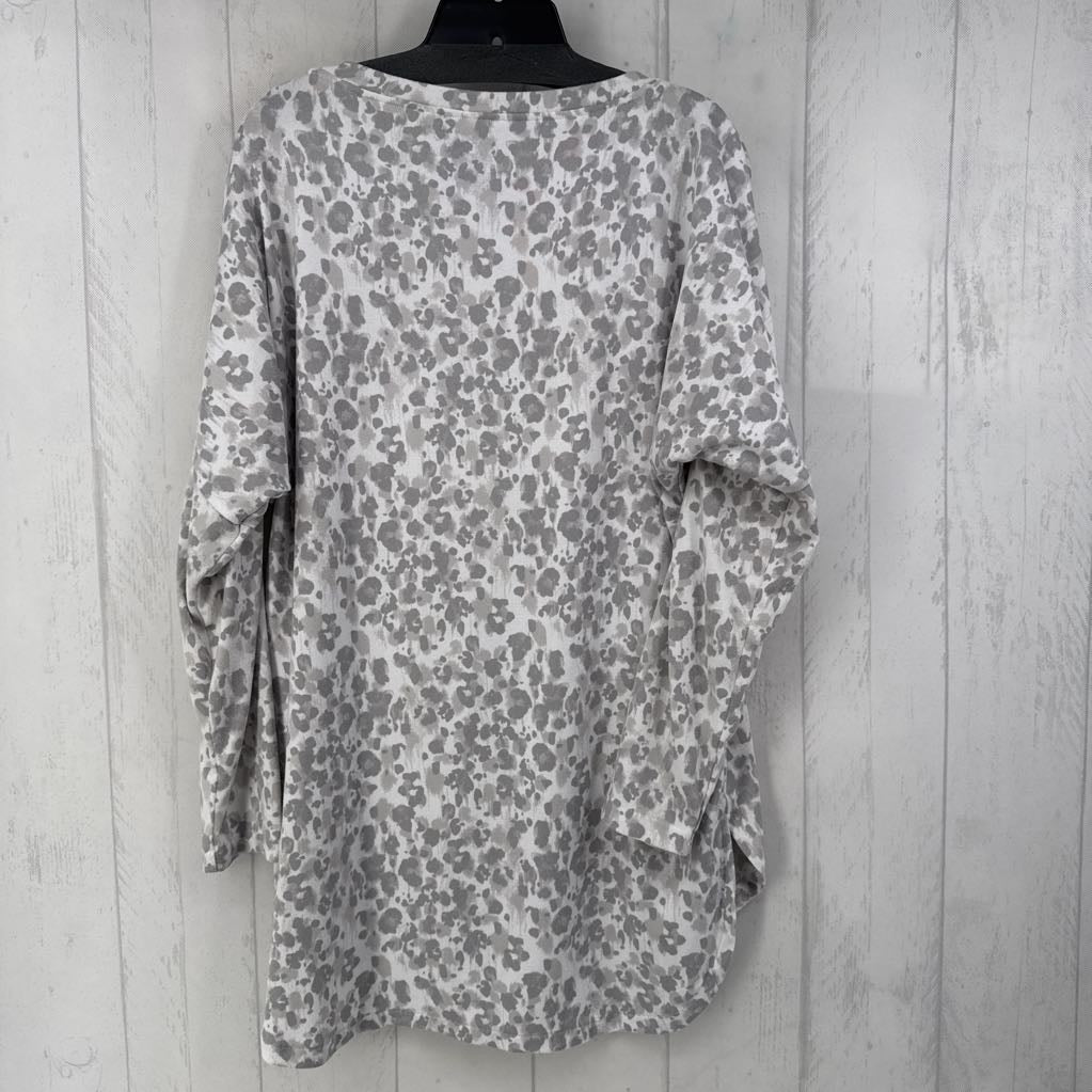 L animal print l/s top