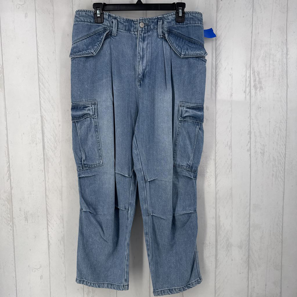 12 cargo pocket jean