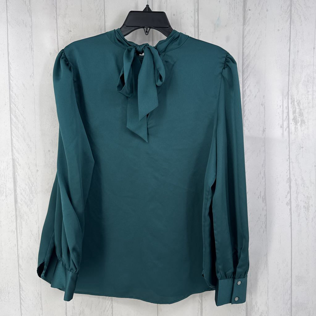 L bow back hi-neck l/s top