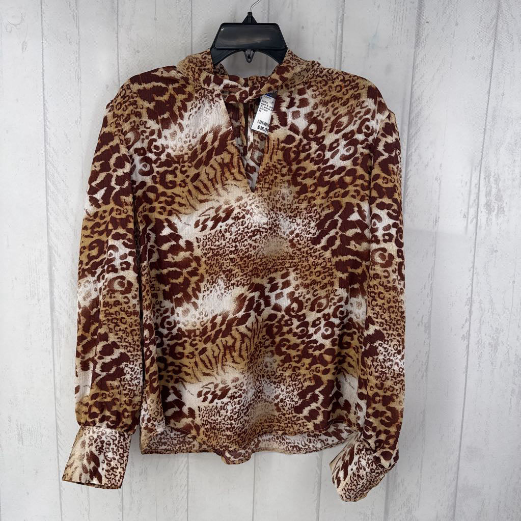 XL animal print notch neck l/s top