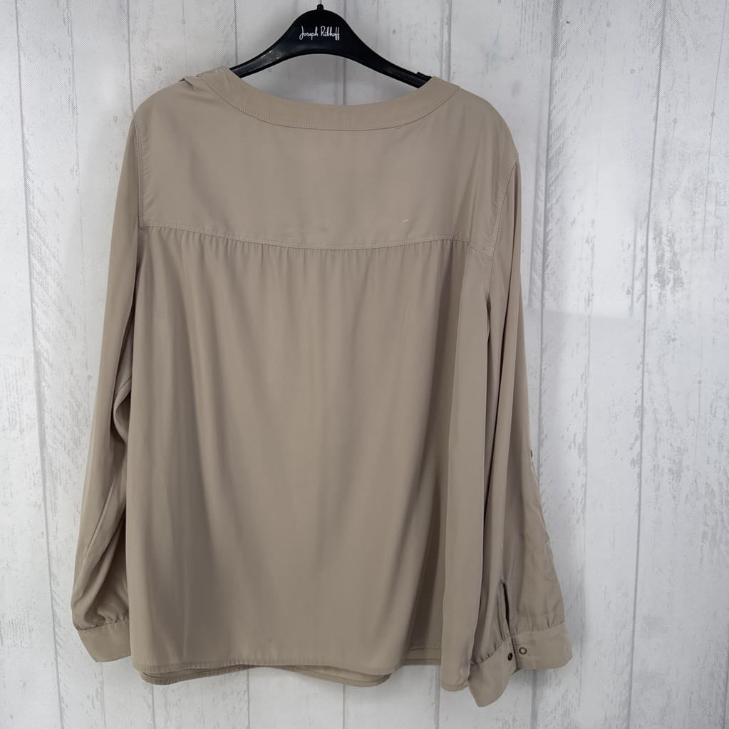 XL grommet notch neck l/s top