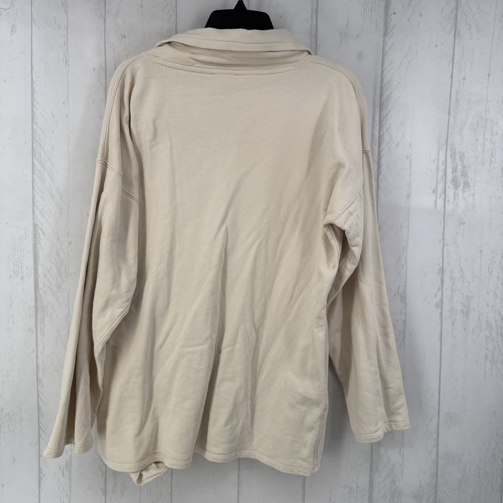 Half Zip Pullover w/ Pockets