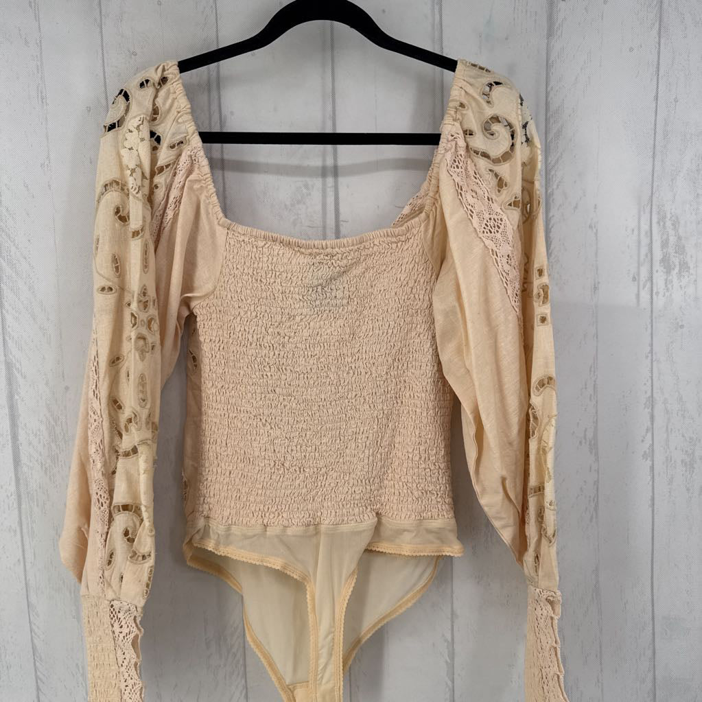 R168 L embroidered l/s bodysuit