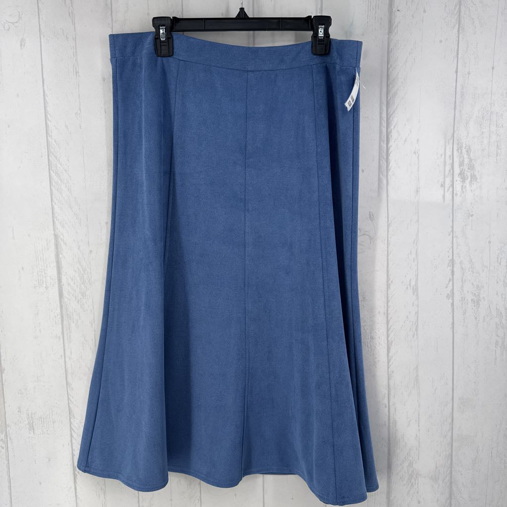 L pull-on skirt