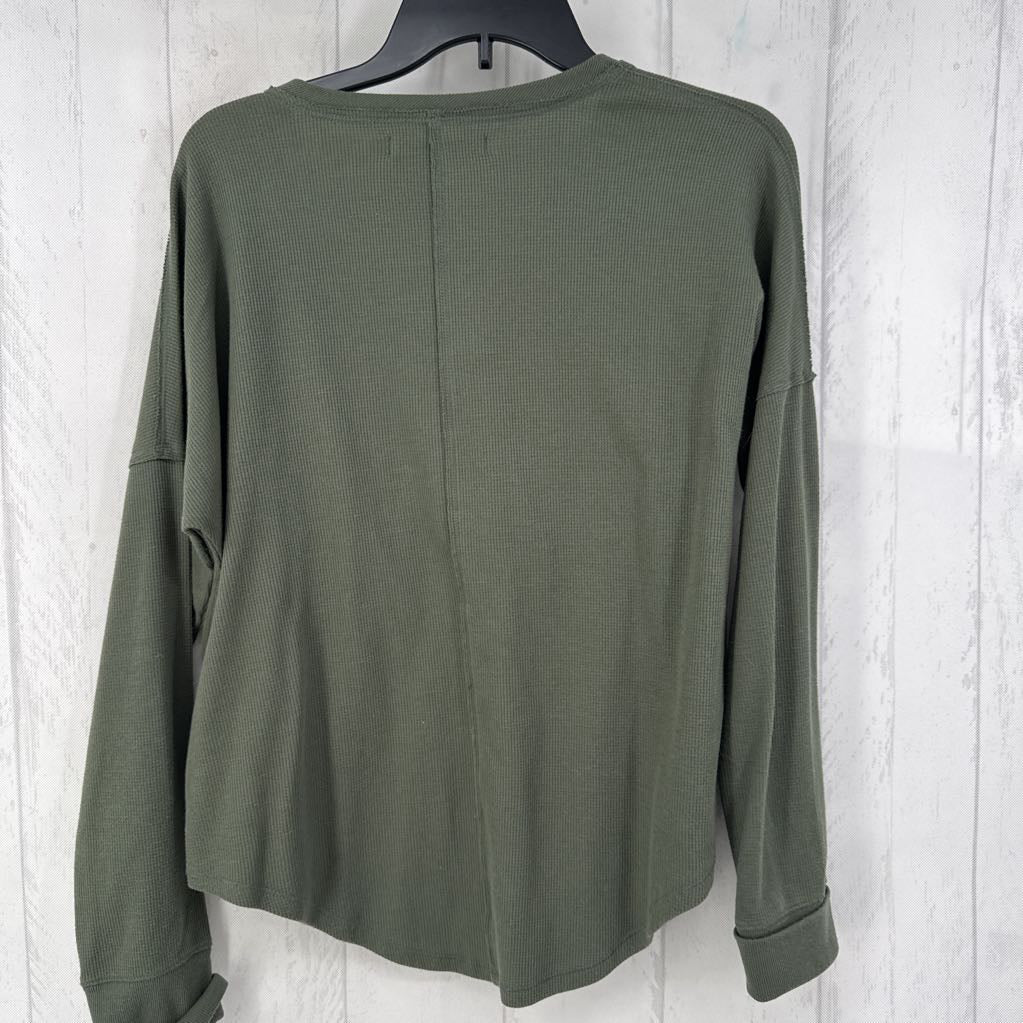 L waffle knit notch neck l/s top