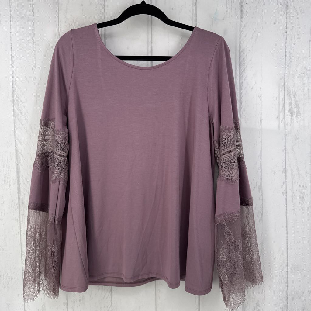 XL lace flare slv bow back top