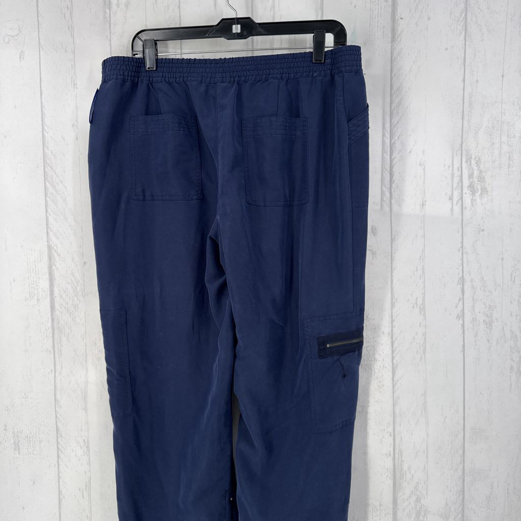L/XL utility pants