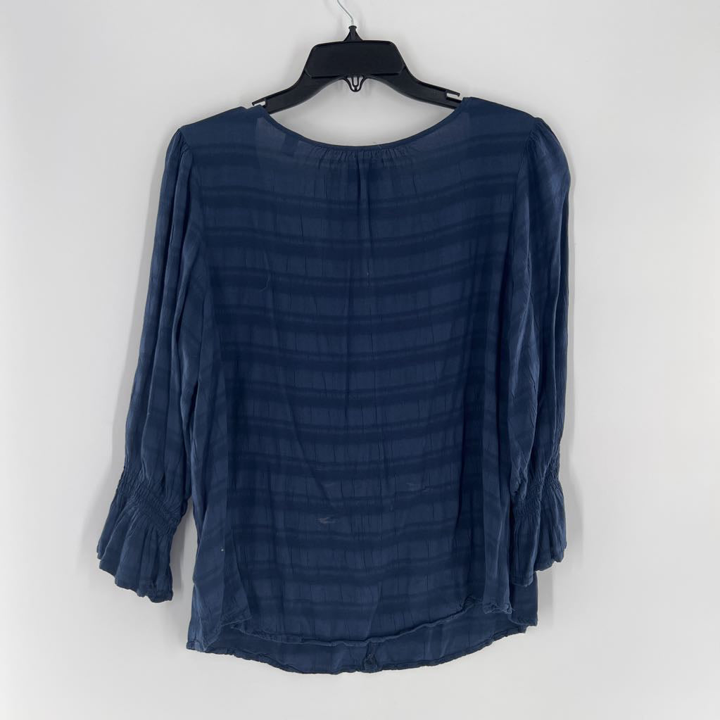 L v-neck 3/4 slv top