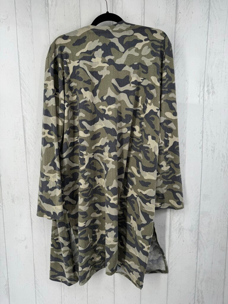3X camo print cardi