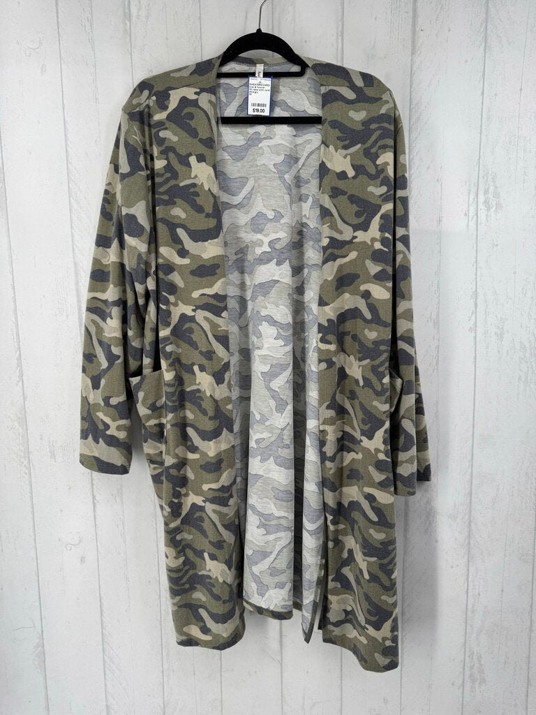 3X camo print cardi