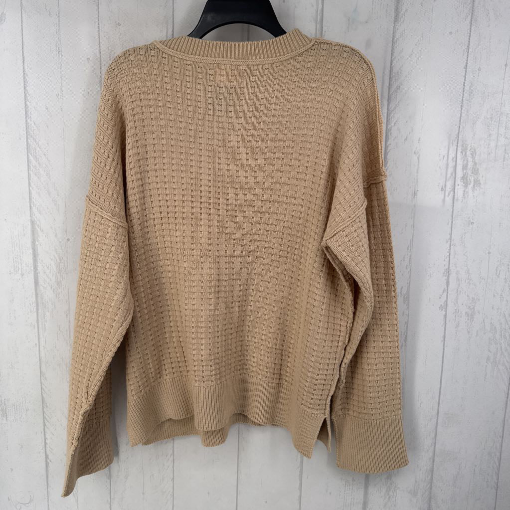 M textured crewneck sweater