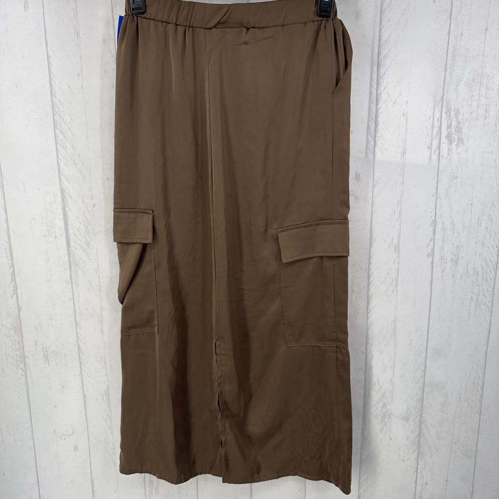 M silky pull-on utility skirt