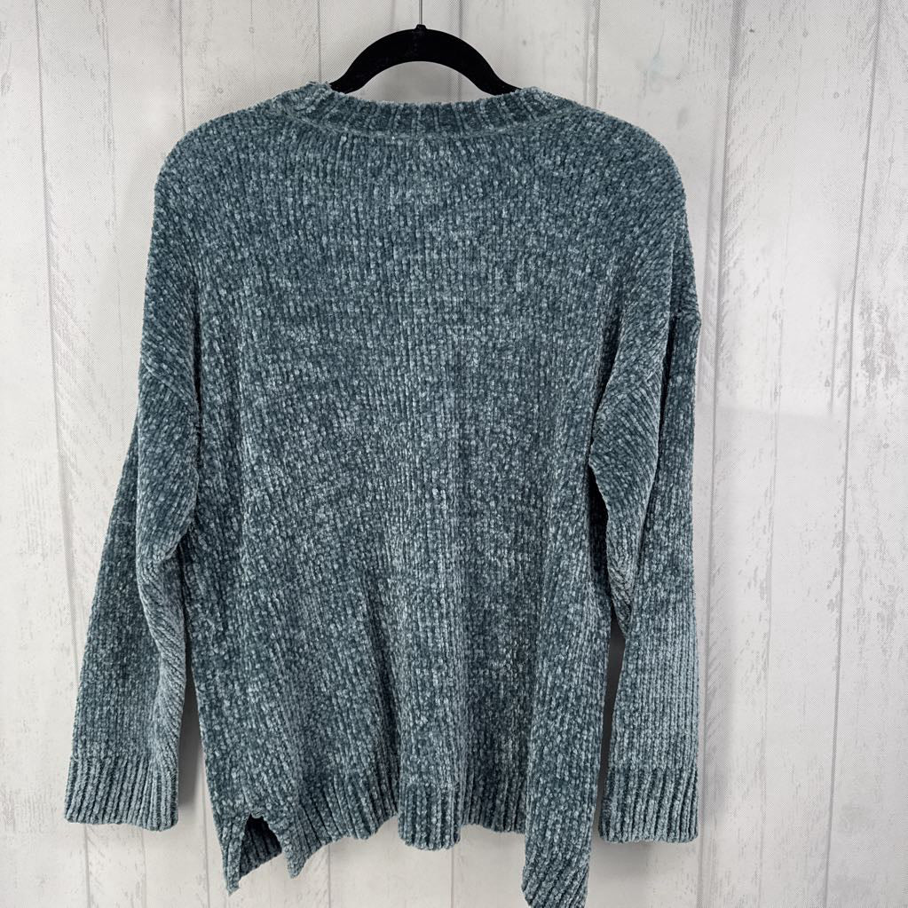 L chenille sweater