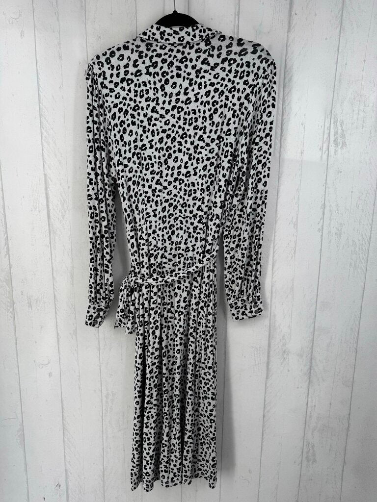 10 animal print button down l/s dress