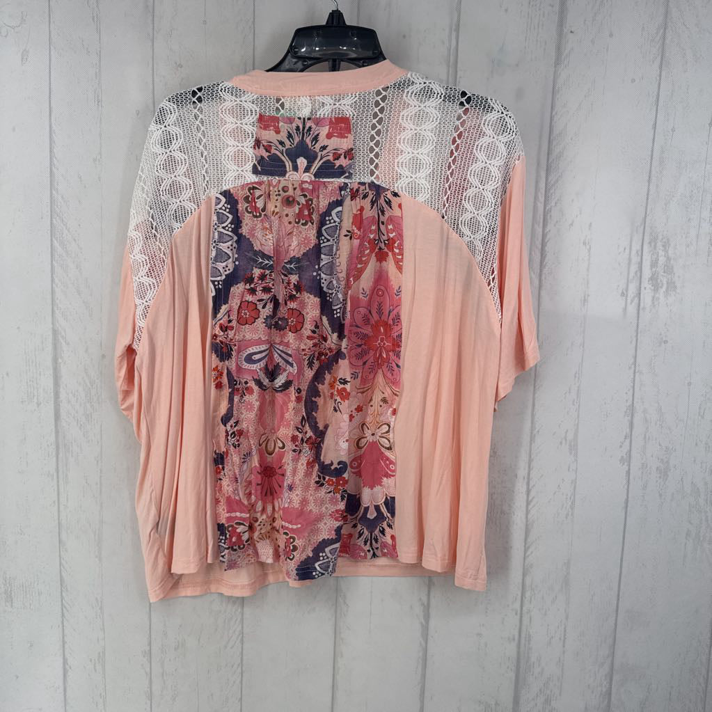 L s/s floral back v-neck top