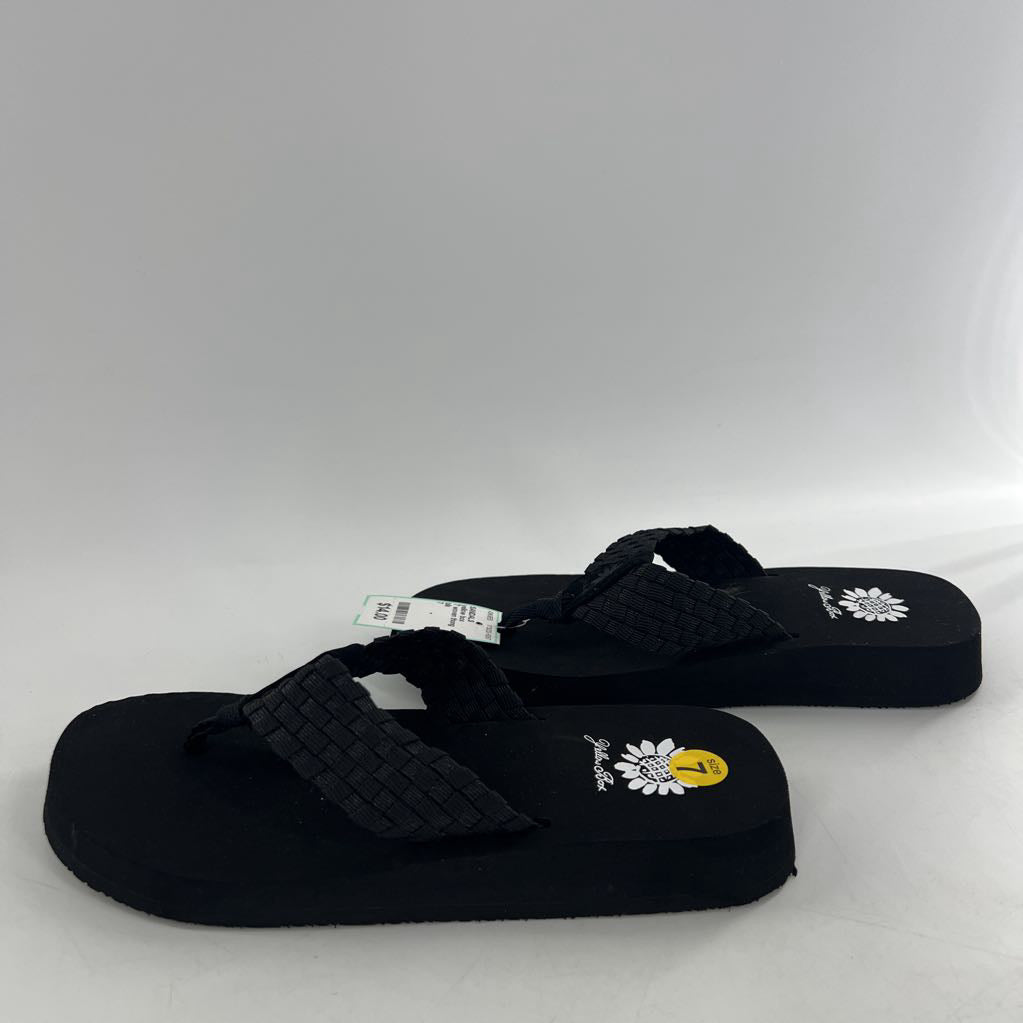 7 woven thong sandals